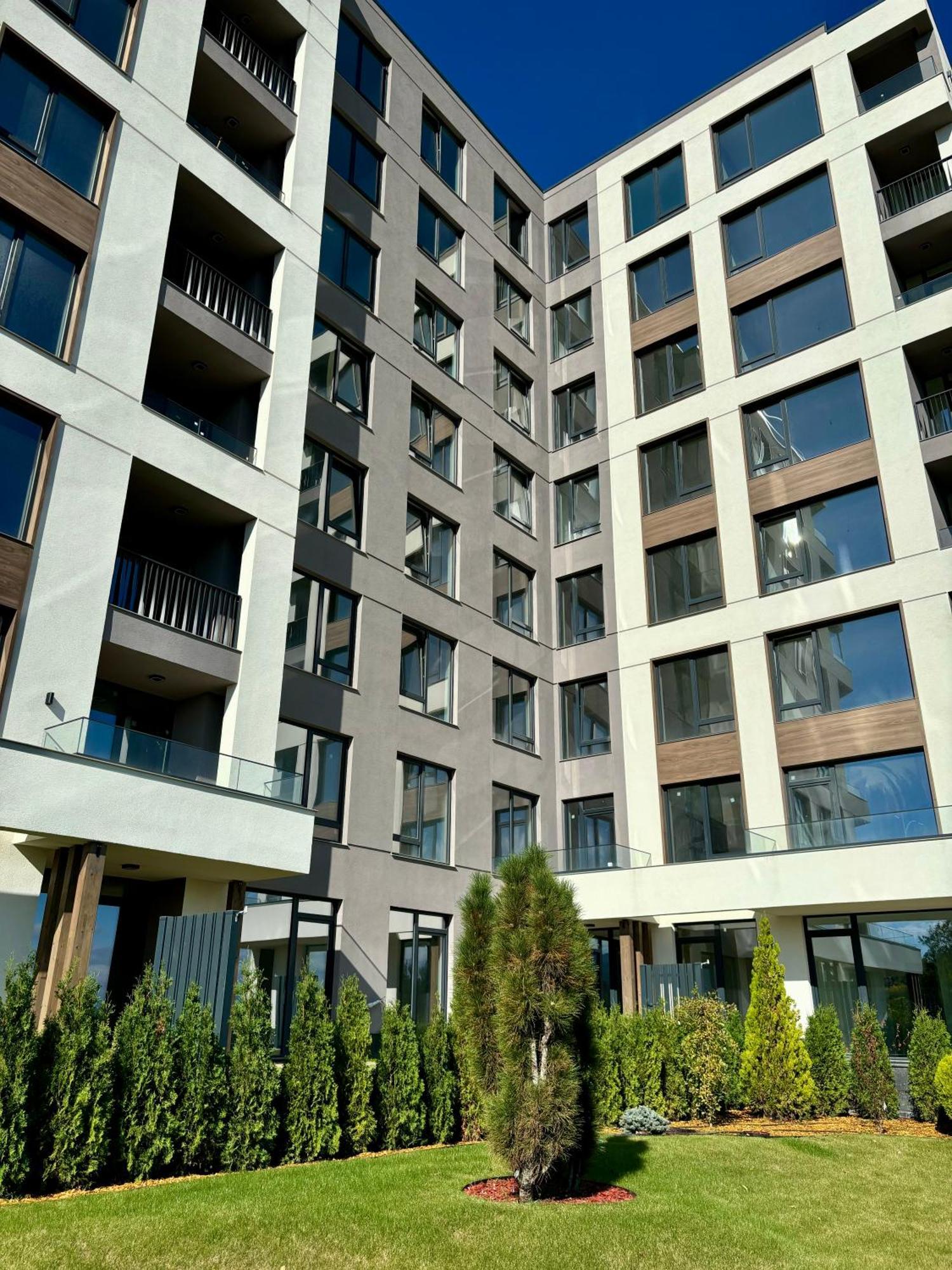 Black Diamond Business Park Free Parking
